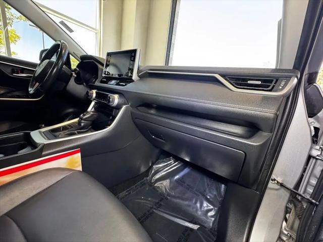 2019 Toyota RAV4 XLE Premium