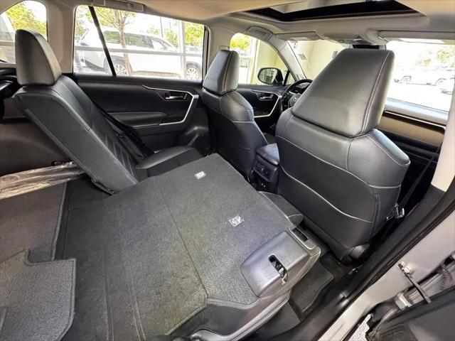 2019 Toyota RAV4 XLE Premium