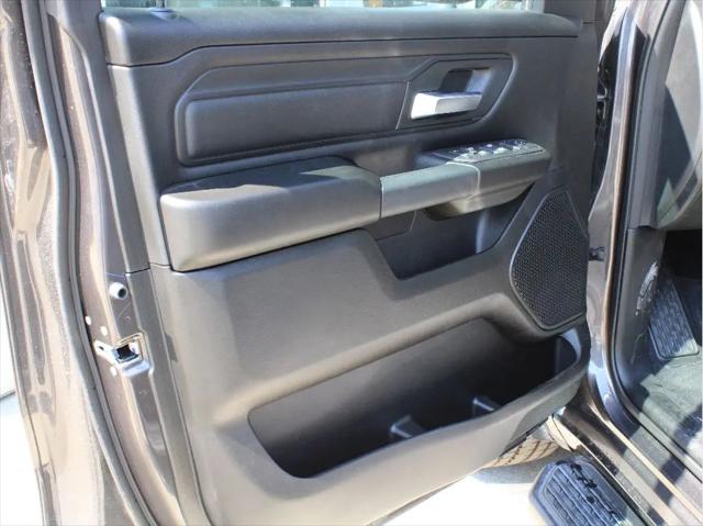 2026 Ram 1500 Express Crew Cab 4x4 5'7" Box