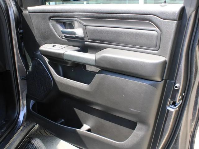 2026 Ram 1500 Express Crew Cab 4x4 5'7" Box