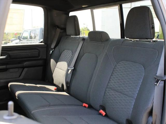 2026 Ram 1500 Express Crew Cab 4x4 5'7" Box