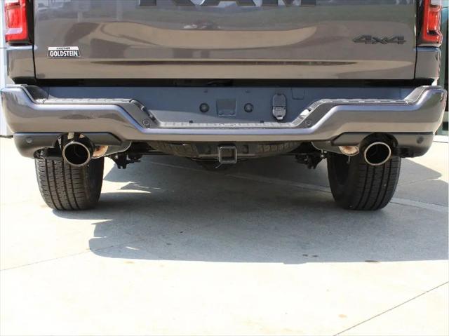 2026 Ram 1500 Express Crew Cab 4x4 5'7" Box
