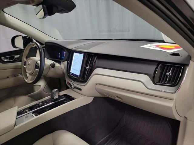 2023 Volvo XC60 B5 Plus Bright Theme