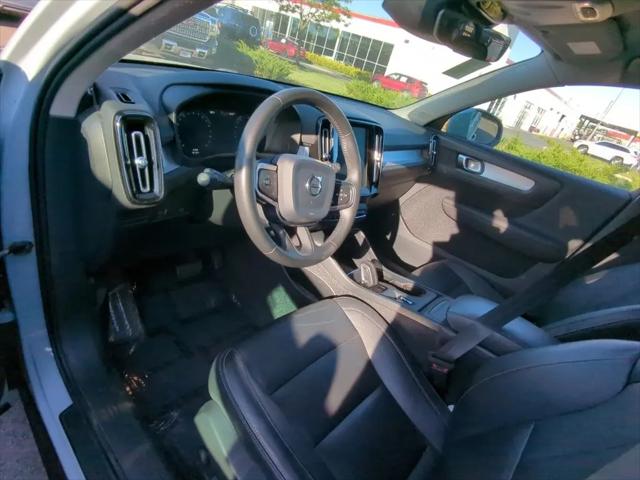 2019 Volvo XC40 T5 Momentum