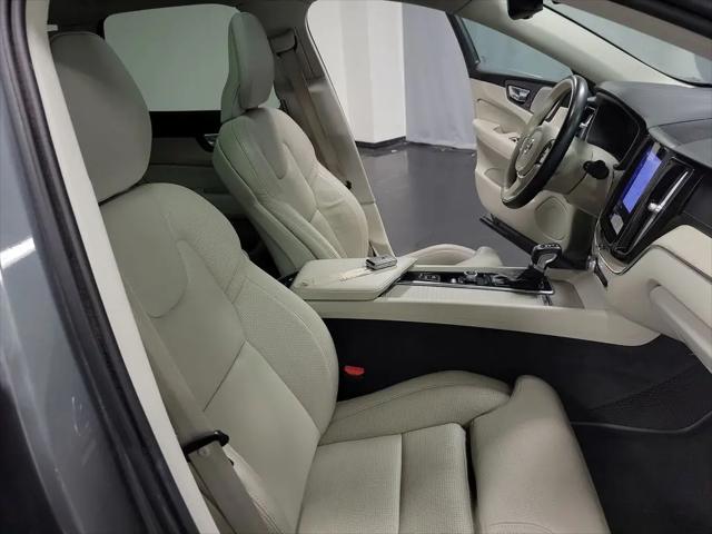 2021 Volvo XC60 T6 Inscription
