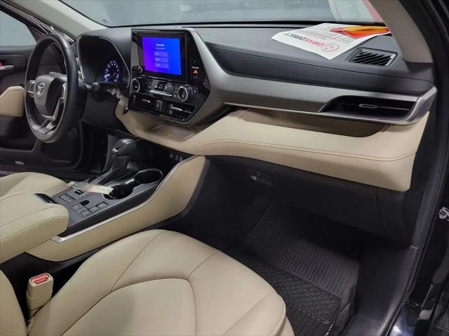 2024 Toyota Highlander LE