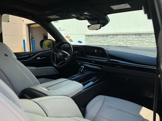 2023 Cadillac Escalade ESV Sport