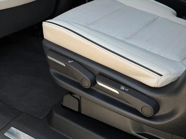 2023 Cadillac Escalade ESV Sport