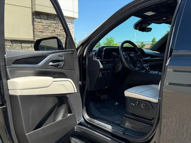2023 Cadillac Escalade ESV Sport