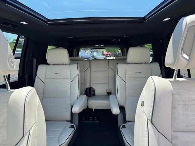 2023 Cadillac Escalade ESV Sport