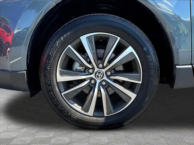 2024 Toyota Venza LE