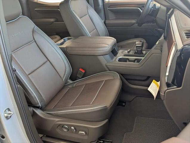 2025 GMC Sierra 1500 4WD Crew Cab Short Box Denali
