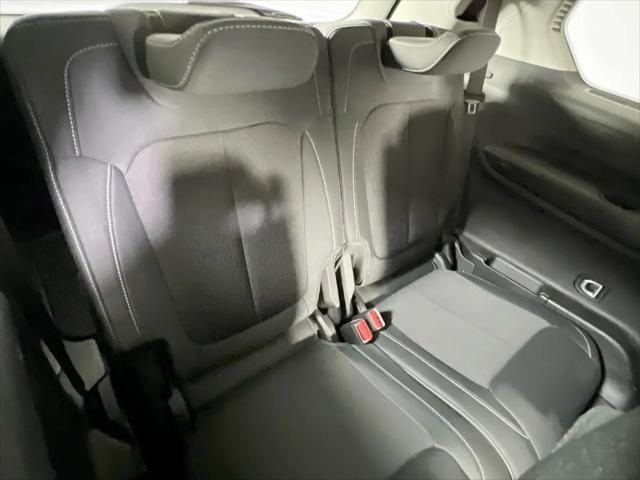 2023 Jeep Grand Cherokee L Laredo 4x4