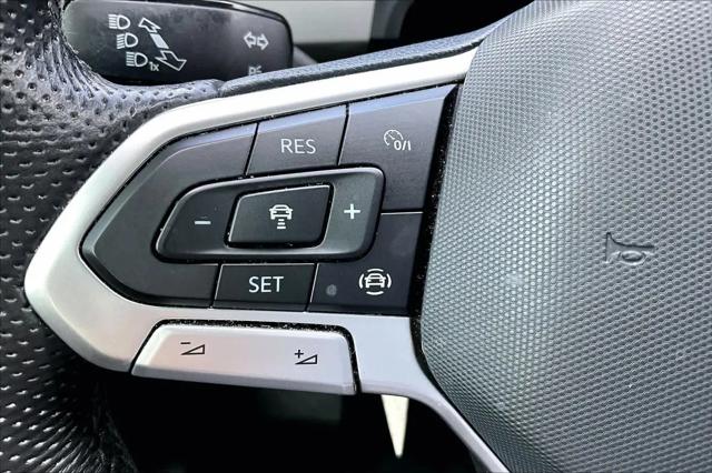 2021 Volkswagen Atlas 3.6L V6 SE w/Technology R-Line