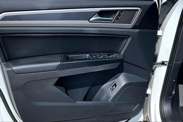 2021 Volkswagen Atlas 3.6L V6 SE w/Technology R-Line