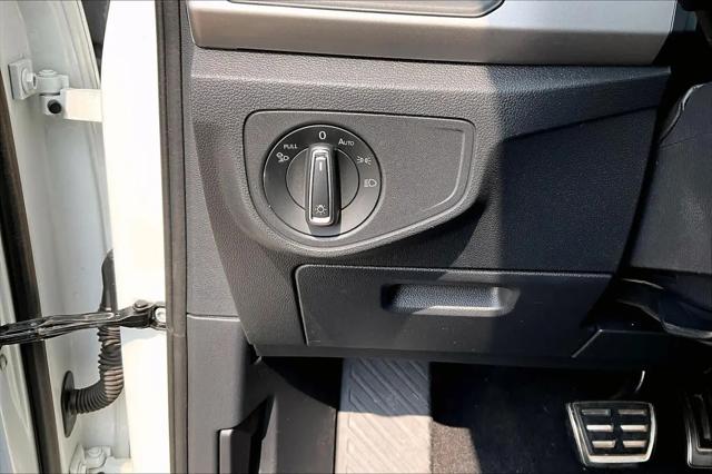 2021 Volkswagen Atlas 3.6L V6 SE w/Technology R-Line