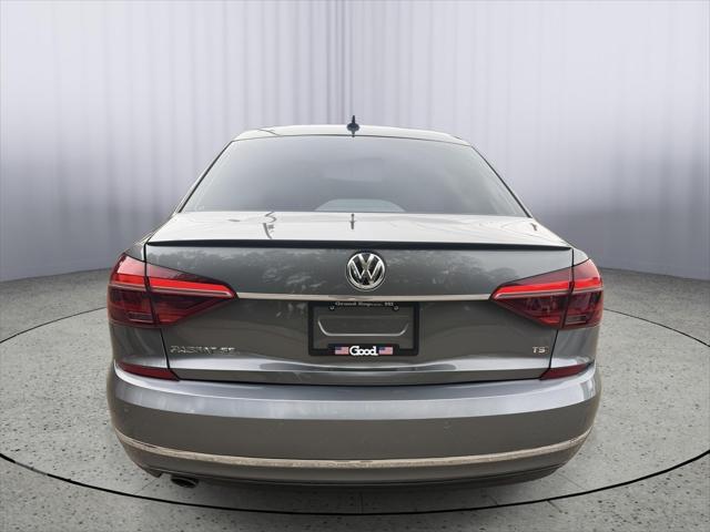 2018 Volkswagen Passat 2.0T SE