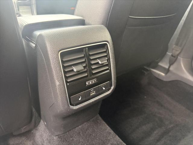 2018 Volkswagen Passat 2.0T SE