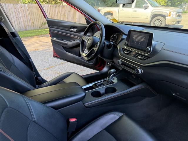2020 Nissan Altima SR FWD