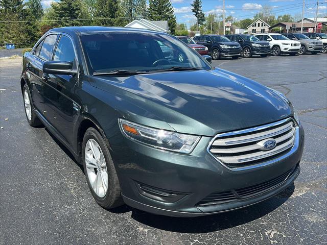 2016 Ford Taurus SEL