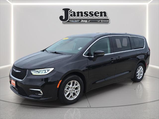 2023 Chrysler Pacifica Touring L for sale in North Platte, NE