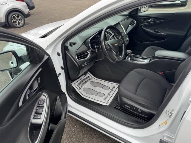 2022 Chevrolet Malibu FWD RS