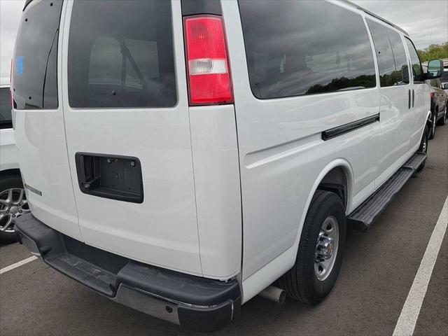 2025 Chevrolet Express Passenger RWD 3500 Extended Wheelbase LT