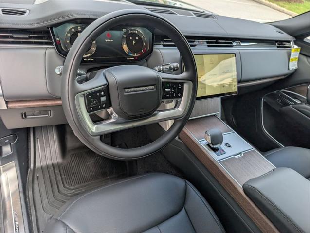 2026 Land Rover Range Rover P400 SE 7 Seat