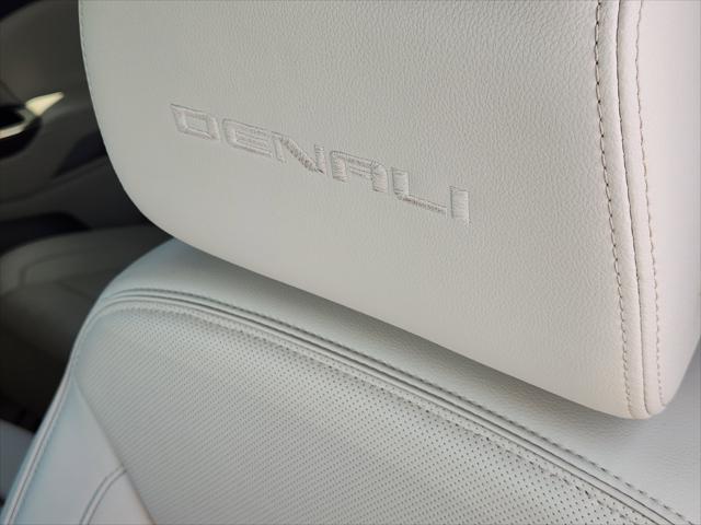 2021 GMC Acadia FWD Denali