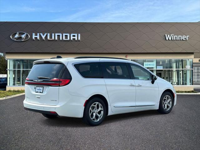 2023 Chrysler Pacifica Limited