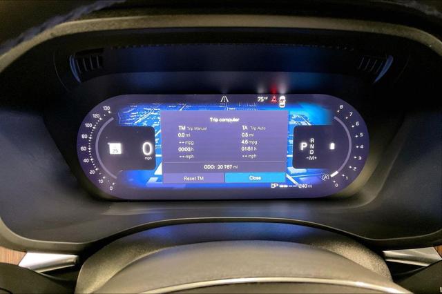 2023 Volvo XC60 B5 Ultimate Bright Theme