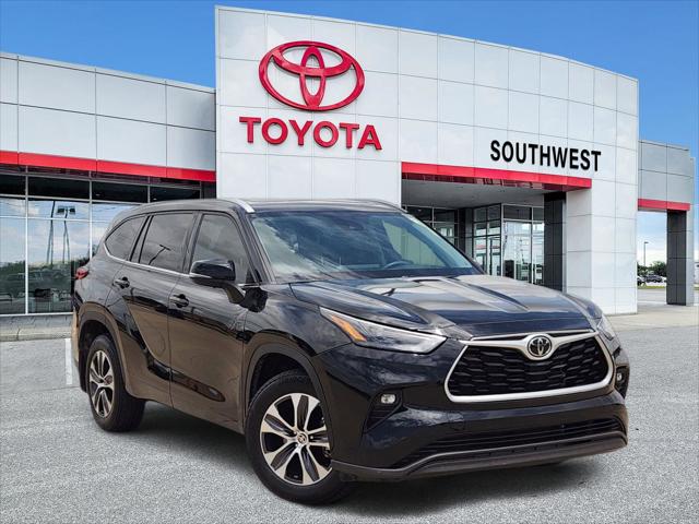 2022 Toyota Highlander XLE for sale in Lawton, OK