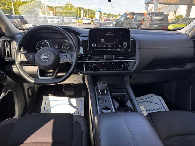 2025 Nissan Pathfinder SV 4WD