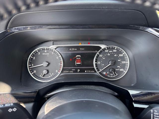 2025 Nissan Pathfinder SV 4WD
