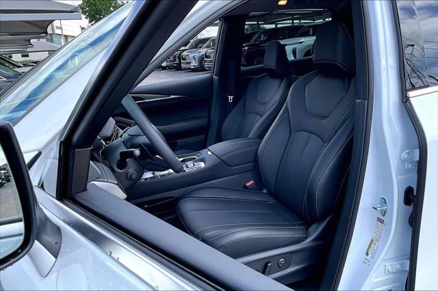 2027 INFINITI QX60 LUXE