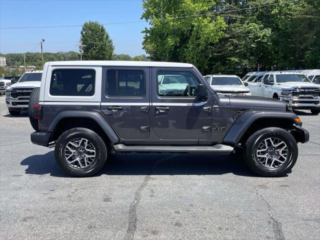 2026 Jeep Wrangler 4-Door Sahara 4x4