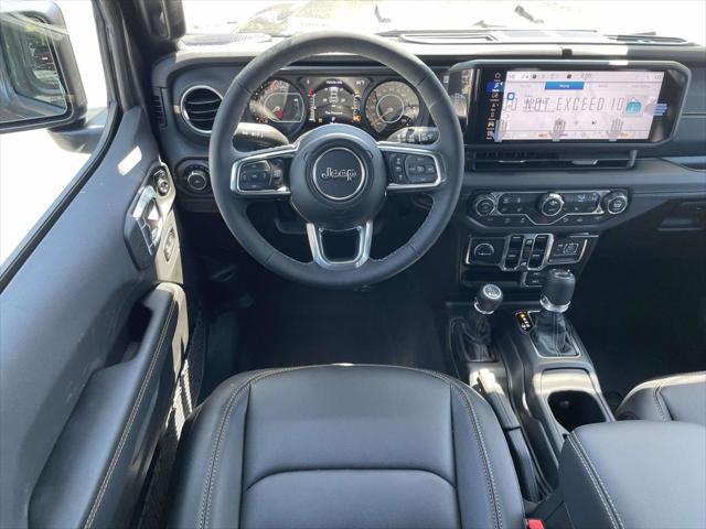 2026 Jeep Wrangler 4-Door Sahara 4x4