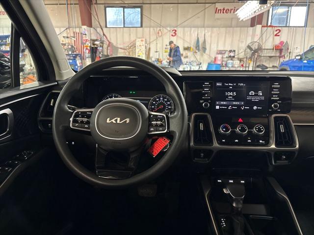 2023 Kia Sorento LX