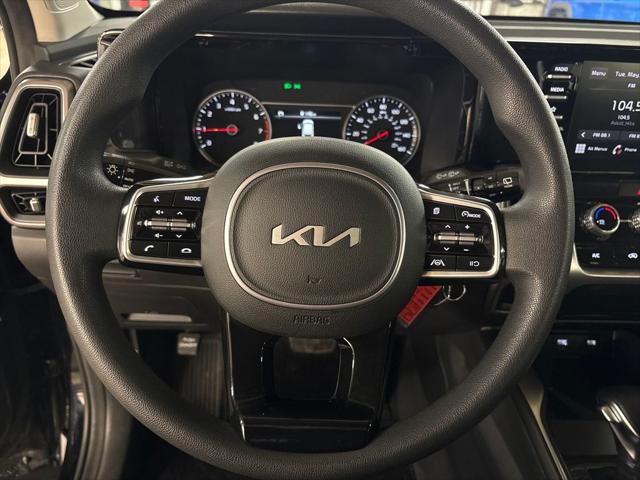 2023 Kia Sorento LX
