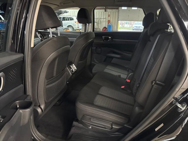 2023 Kia Sorento LX