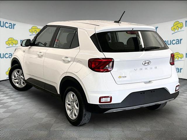 2025 Hyundai Venue SE