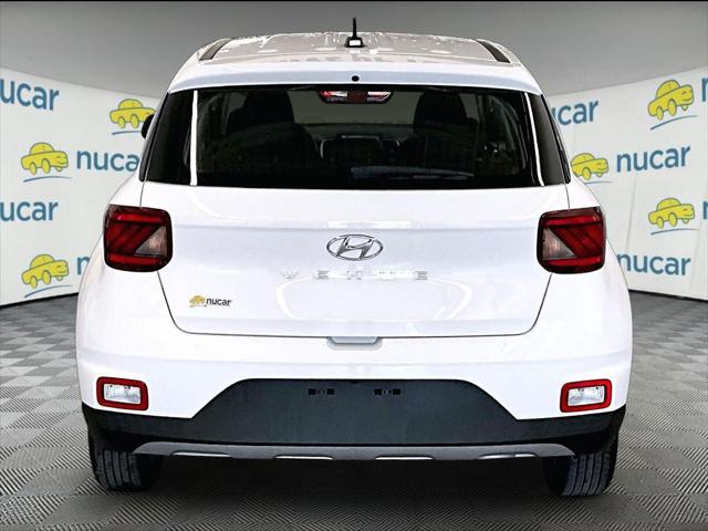 2025 Hyundai Venue SE