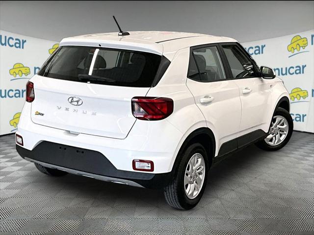 2025 Hyundai Venue SE
