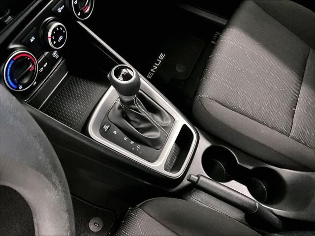2025 Hyundai Venue SE