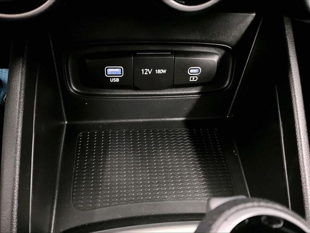 2025 Hyundai Venue SE
