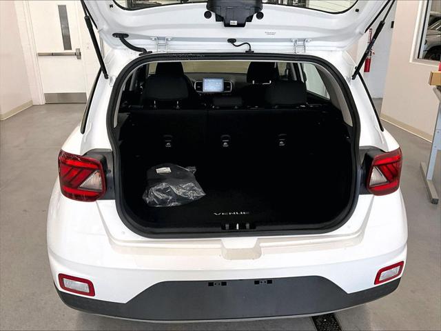 2025 Hyundai Venue SE