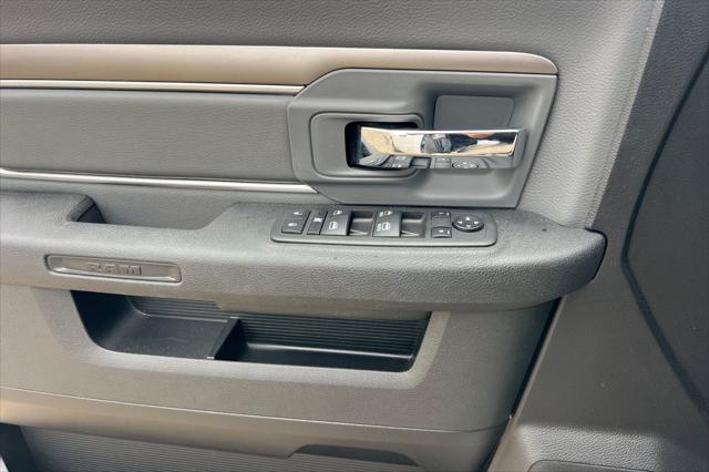 2024 Ram 1500 Classic SLT Quad Cab 4x2 6'4" Box