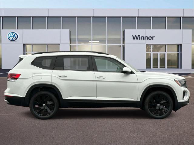 2026 Volkswagen Atlas SE with Technology