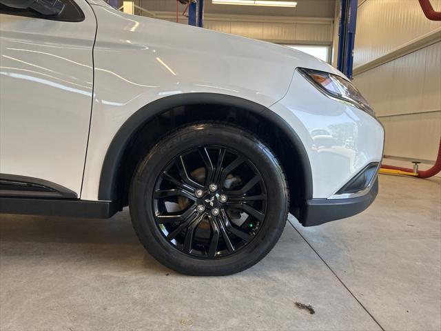 2019 Mitsubishi Outlander LE