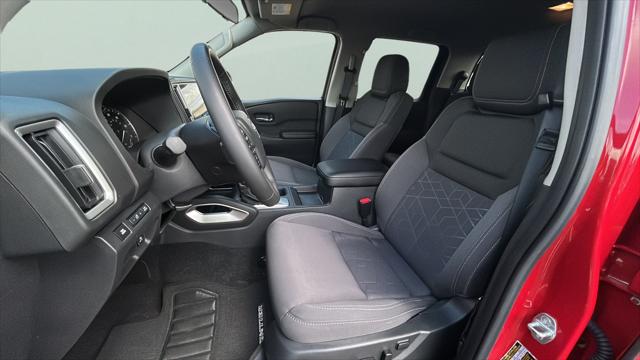 2025 Nissan Frontier Crew Cab SV 4x2